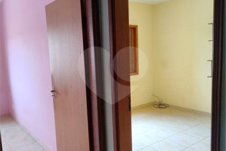 Excelente sobrado para venda no residencial Parati