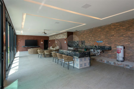 Casa à venda com 4 suítes no condomínio Vale da Santa Fé, Vinhedo - SP