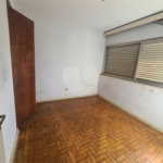 Apartamento no Condomínio Vila Rica.