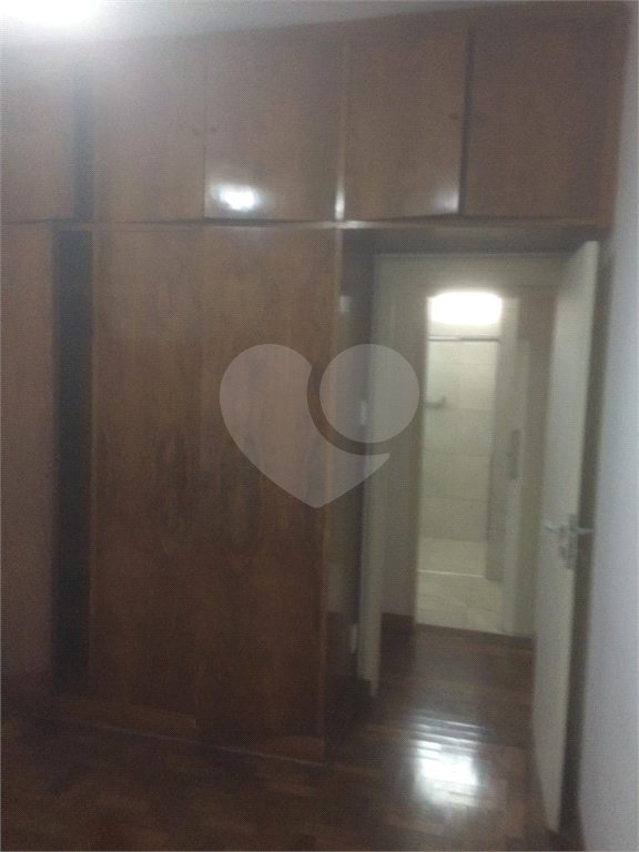 Apto com 99m 3 dorm 1 suite 2 banheiros com 1 vaga de garagem