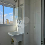 Apartamento à venda no bairro Santa Cecília.