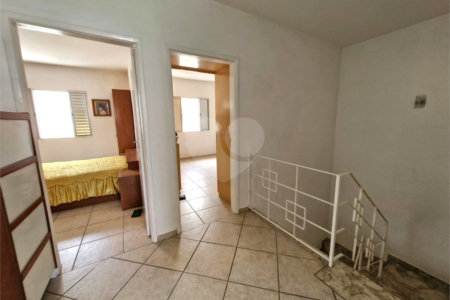 Casa à venda com 3 quartos, sendo 1 suíte, em Granja Julieta, São Paulo, SP