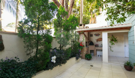Sobrado à venda com 4 quartos, sendo 3 suítes,  em Brooklin, São Paulo, SP