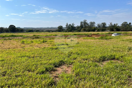Lote a venda no Essenza