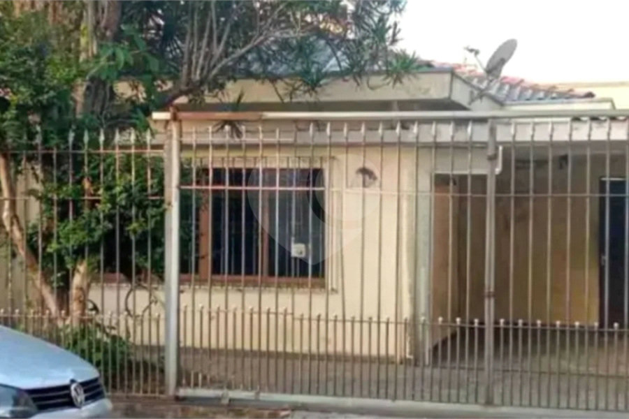 Casa Térrea a venda 2 Dormitórios , 3 Vagas , 110 m² construida e 208 de terreno!