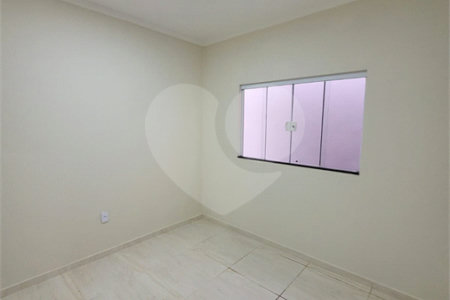 SUA CASA NOVA ESPERA POR VOCÊ!
