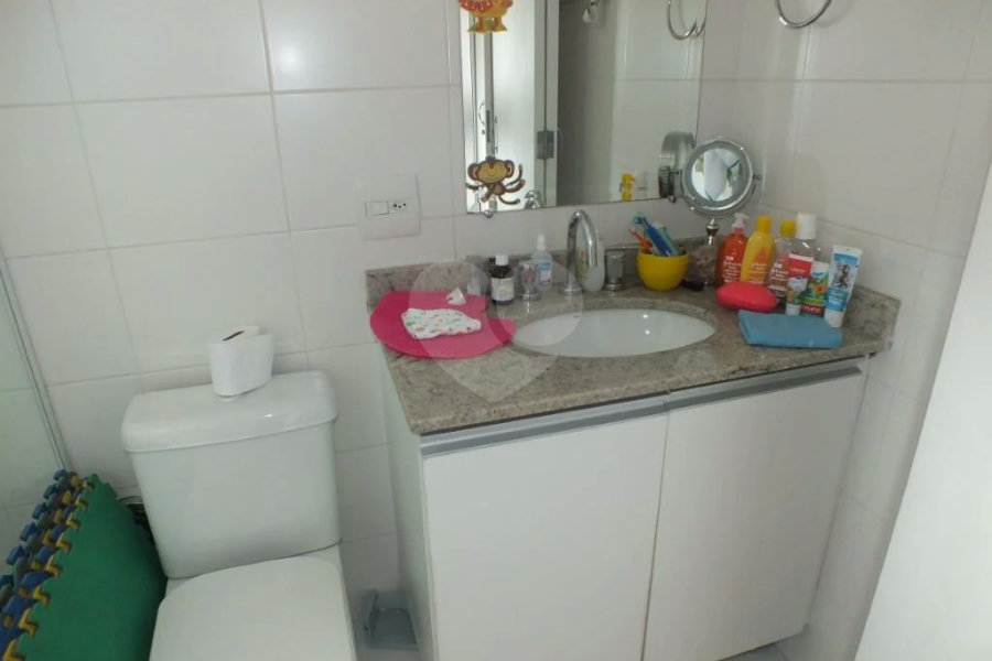 Apartamento com 03 suítes no Alto Da Boa Vista.