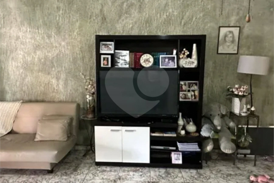 Sobrado à venda com 4 quartos, sendo 2 suítes,  em Jardim Líbano, São Paulo, SP