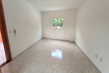 Apartamento à venda no bairro Vicente Nunes em Nazaré Paulista