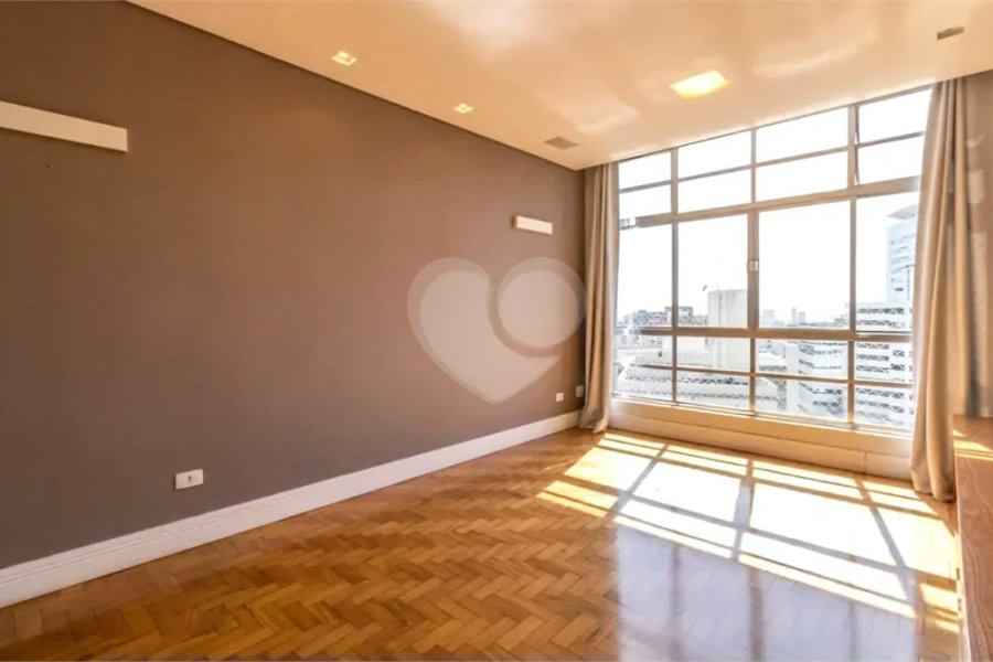 Apartamento à venda 97 m², 2 dormitórios, 1 vaga no Jardim Paulista - São Paulo/SP.