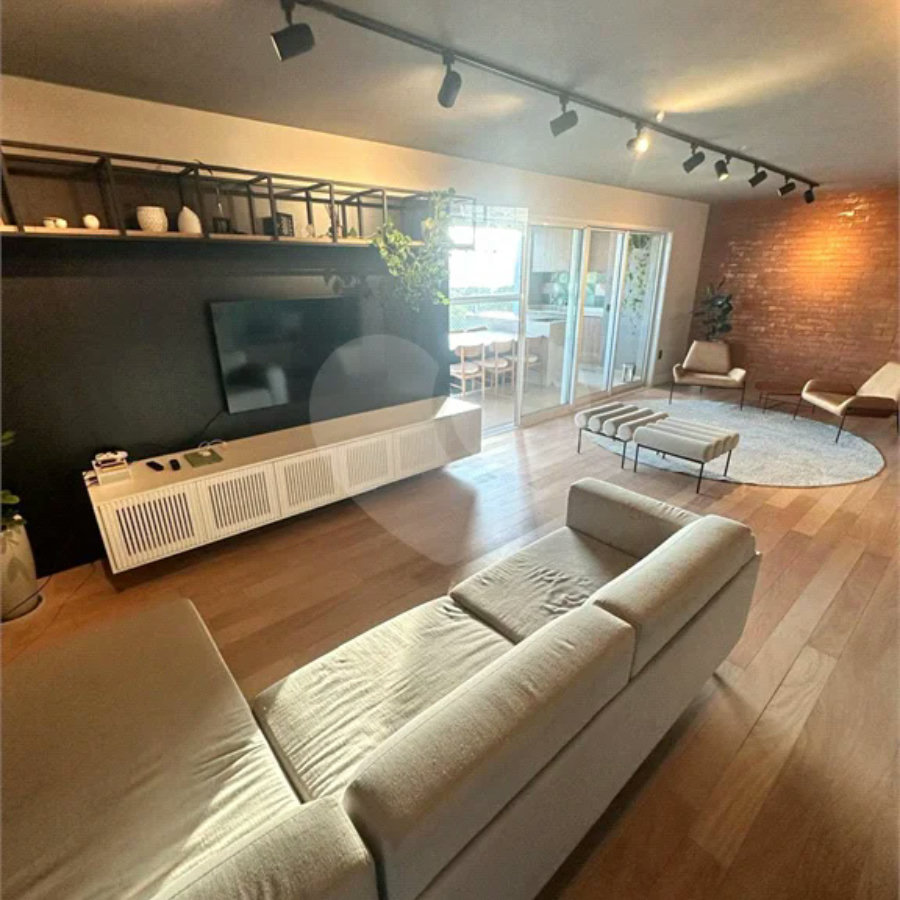 Apartamento à venda no bairro Vila Regente Feijó com 165 m² de área útil construída, com 3 dormitórios, sendo 3 suítes,Mobiliado com 3 Suítes 3 Vagas no Araribá Home Resort