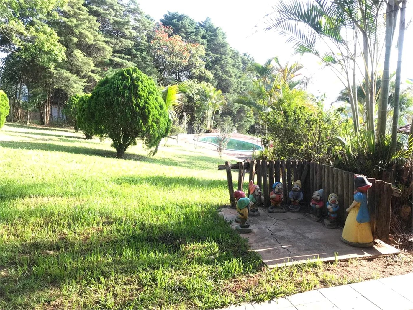 Chácara à venda com 4 quartos, sendo 1 suíte,  em Monterrey, Louveira, SP