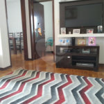 Casa Térrea com 3 dormitórios.