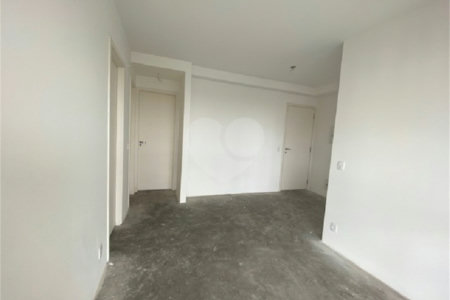 EXCELENTE APARTAMENTO NA ACLIMAÇÃO