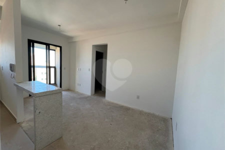 Apartamento no IRINEU MASSARI á venda