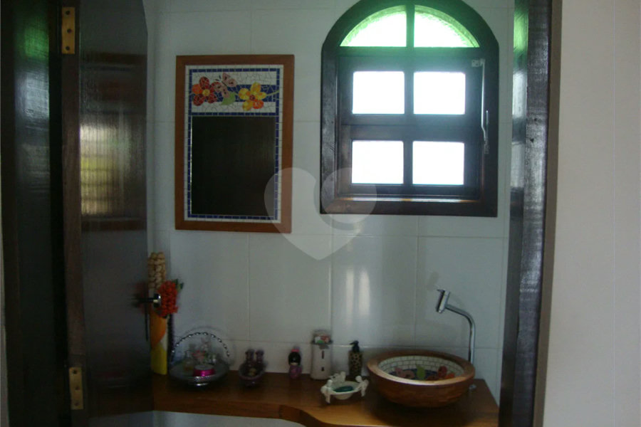 Chácara à venda com 5 quartos, sendo 2 suítes, em Jardim Arujá, Arujá, SP