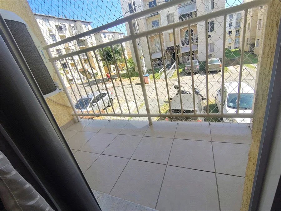 Apartamento de 3 Quartos no Condomínio Rossi – Completo e Pronto para Morar