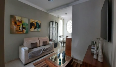 Casa à venda com 3 quartos, sendo 1 suíte,  em Vila Cláudia, São Paulo, SP
