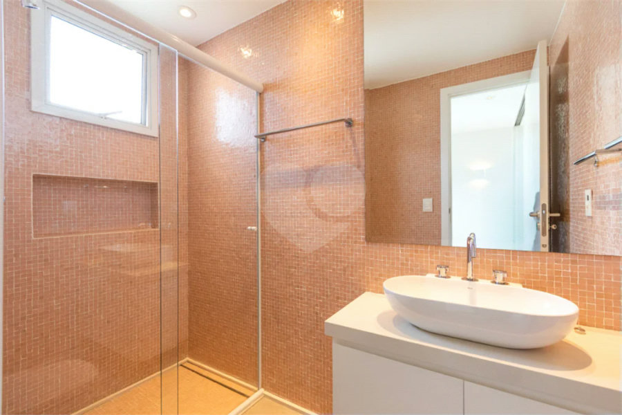Vila Clementino - 161 m² | 2 dormitórios, com possibilidade de 3 | suíte master | 3 vagas | depósito