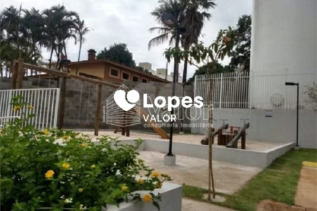 Apartamento no Condomínio Parque dos Manacás