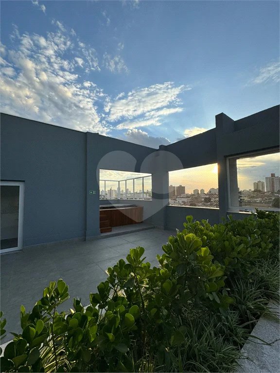 Vende-se apartamento no Edifício Residencial Flor do Ipê