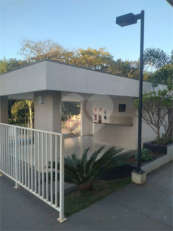 Apartamento à Venda no Parque dos Manacás