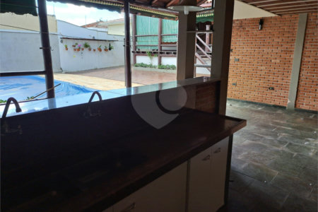Casa térrea no Centro