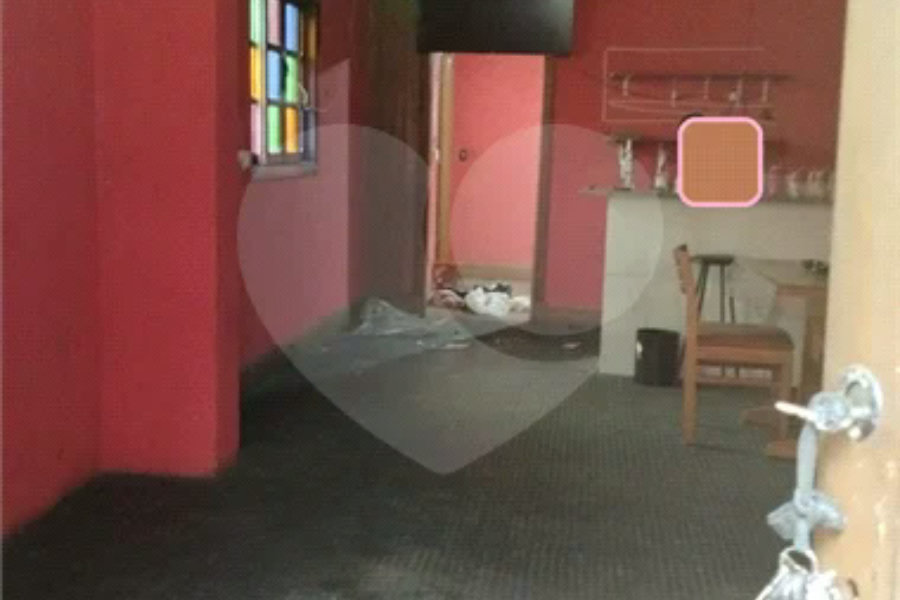 Casa à venda com 3 quartos, sendo 1 suíte,  em Bom Retiro, São Paulo, SP