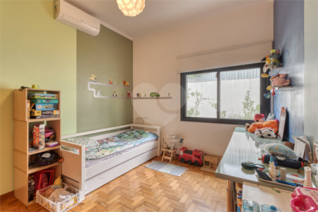 Casa à venda com 3 quartos, sendo 1 suíte, em Granja Julieta, São Paulo, SP