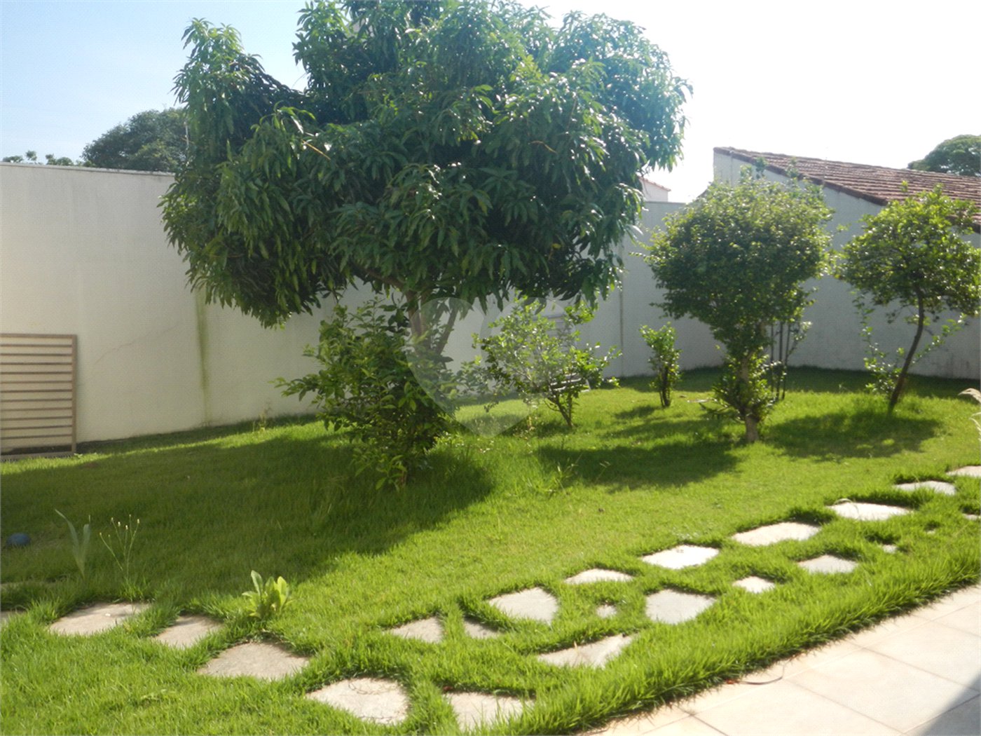 Casa à venda na Saúde c/293m2 - 4 Suítes/4 Salas/3 Vagas na garagem