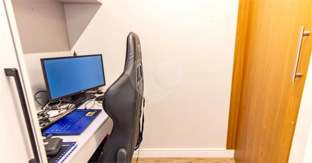 Apartamento à venda na Moóca, 68m², 2 dormitórios, 1 suíte, 1 vaga, ar condicionado, varanda, lazer completo