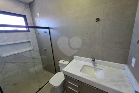 Casa térrea 3 dormitórios 1 suíte Residencial Villeneuve.