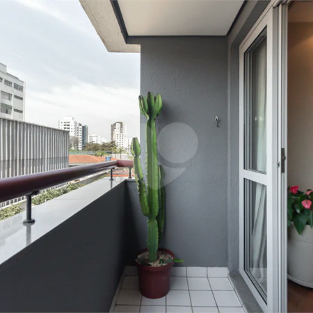 Apartamento - Mooca - 3 Quartos / 1 Suíte - 2 Vagas - Venda / Compra