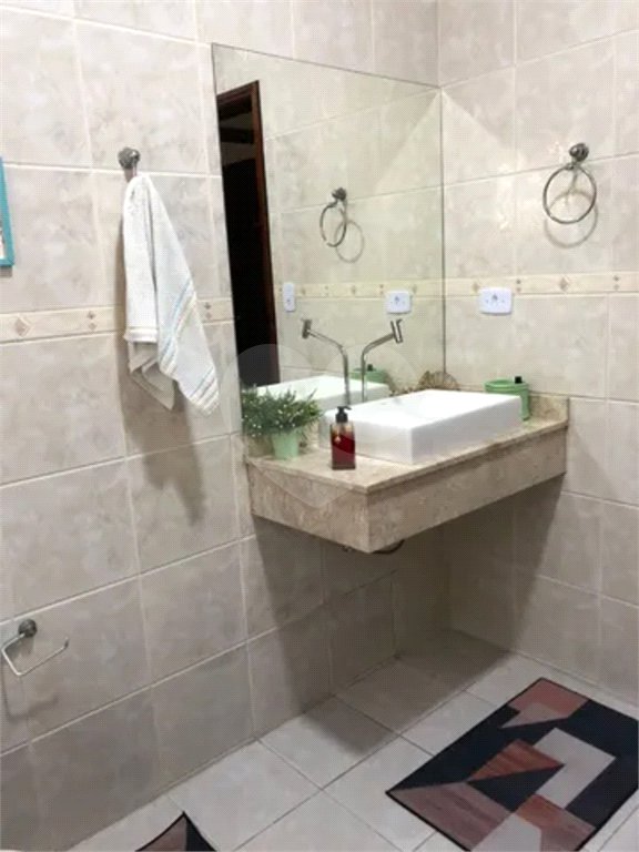 A VENDA SOBRADO, 100M², 3 DORMITORIOS 2 SENDO SUITE, 3 BANHEIROS, 2 VAGAS DE GARAGEM, SÃO JOSÉ DOS C