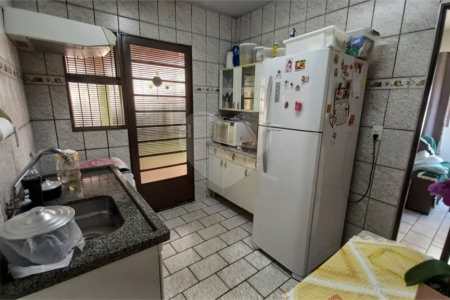 Casa com 3 dormitórios no Astolpho