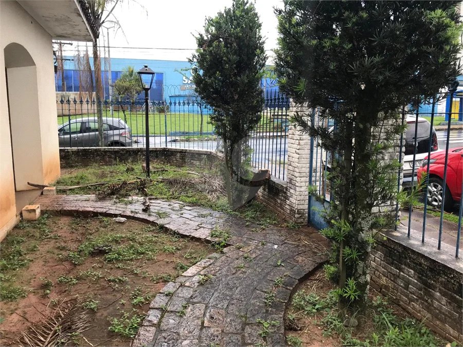 CASA À VENDA COLOCADA COM A SANTA CASA