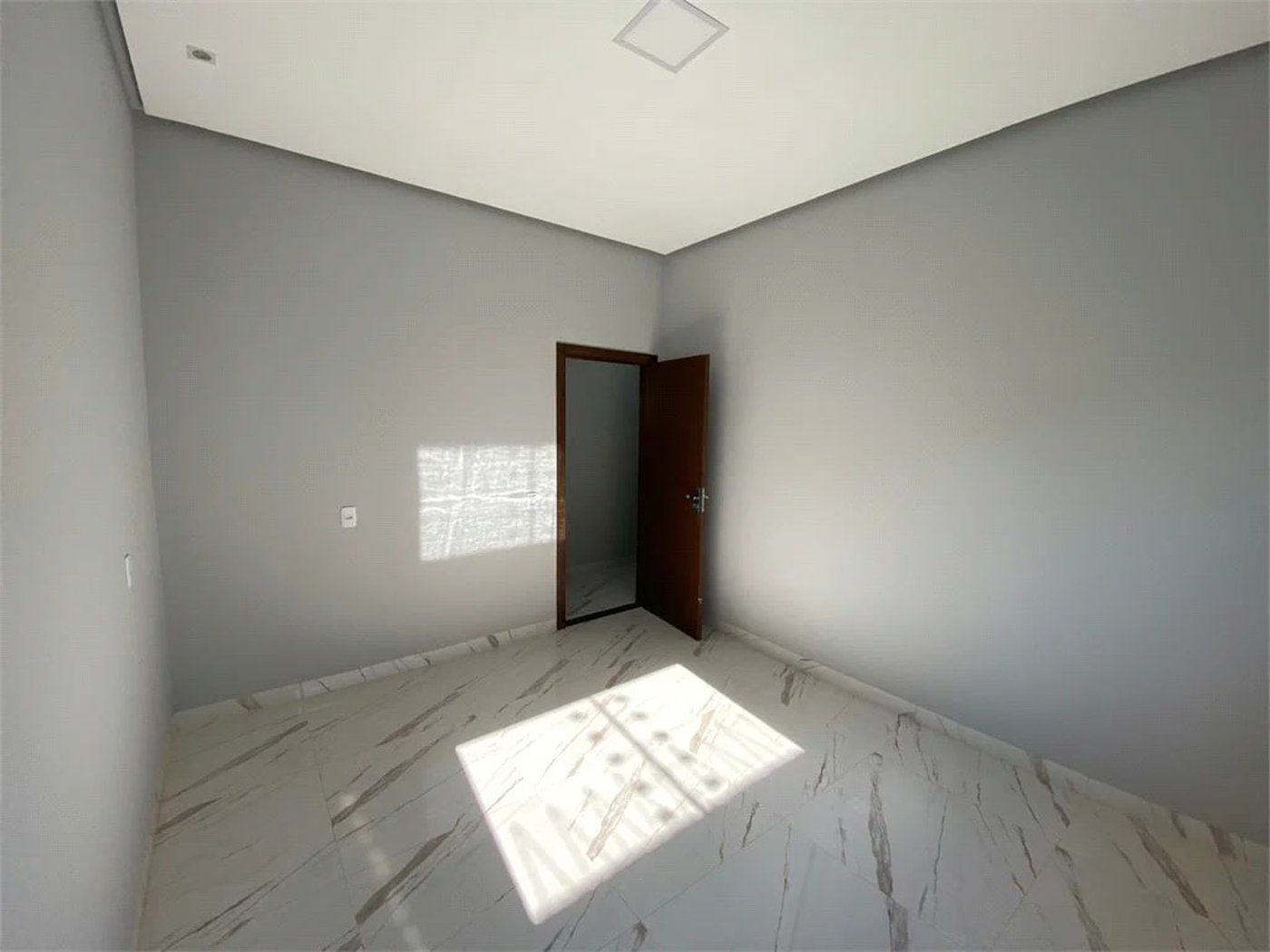 Casa à venda com 3 quartos, sendo 1 suíte,  em Eixo Cidade Nova, Balsas, MA