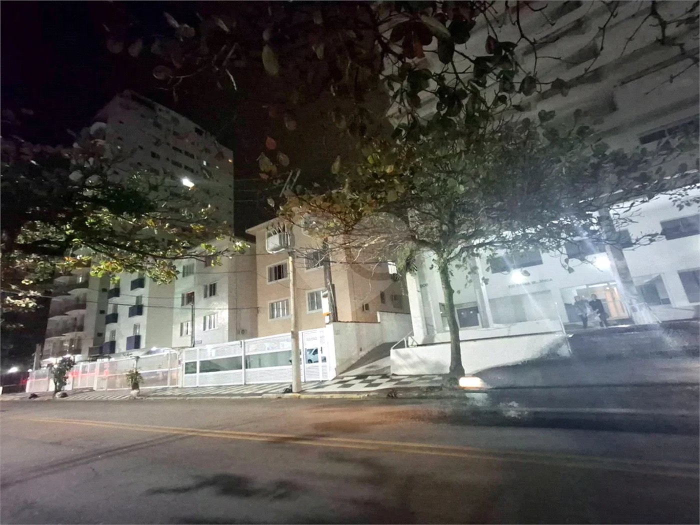 Apartamento à venda com 1 quarto em Vila Alzira, Guarujá, SP