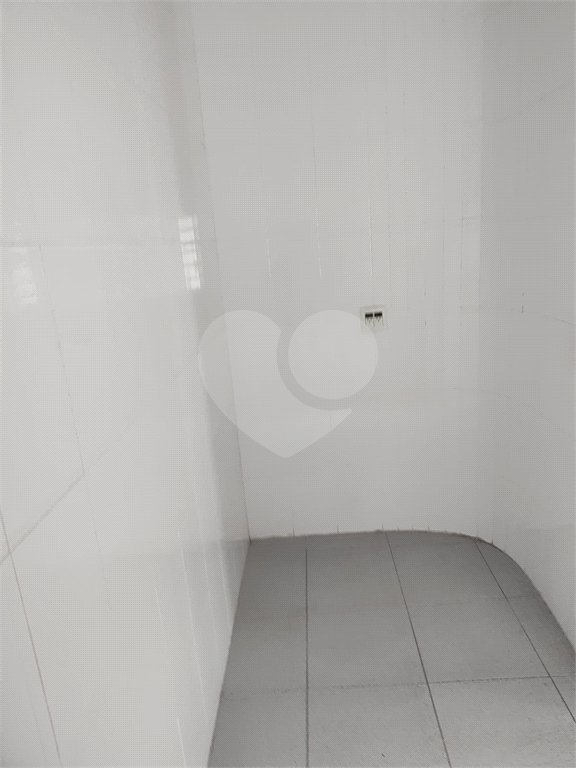 Sala Comercial na Prestigiada Alameda Lucas Nogueira Garcez