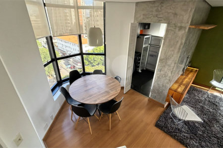 Cobertura duplex com 90 m², perfeita para quem busca conforto, privacidade e uma excelente localização.