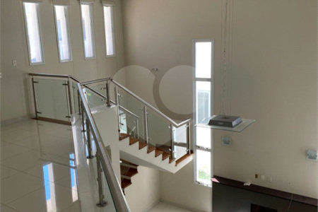 Casa à Venda de 4 dormitórios suítes em São Carlos, no Condomínio Damha I