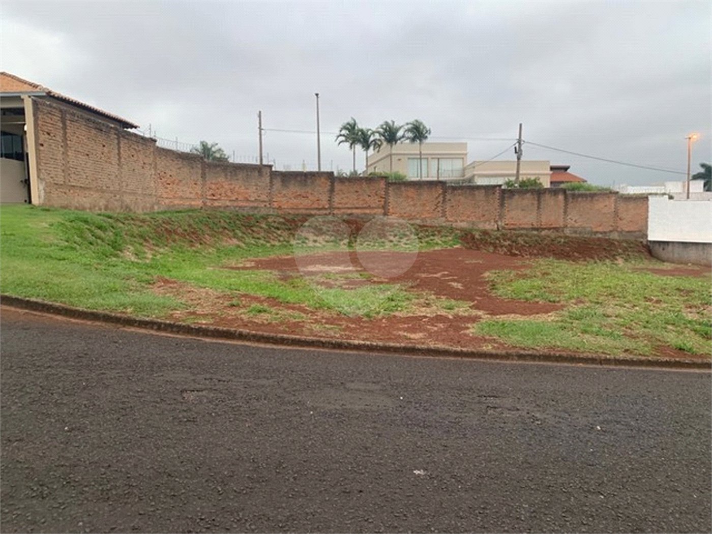 Terreno no Condomínio Nascente do Jaraguá , localizado em Araraquara/SP.