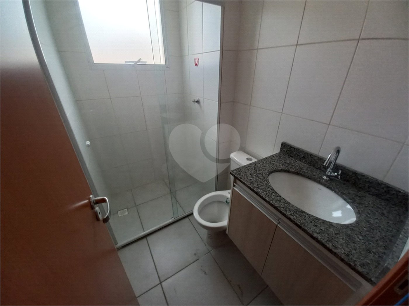 Apartamento no Condomínio Mirante Araucária.