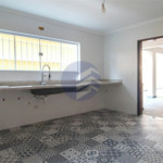 Sobrado à venda 240m² com 4 quartos, sendo 1 suíte, em Jardim Peri Peri a 650 metros do Metrô Vila Sônia