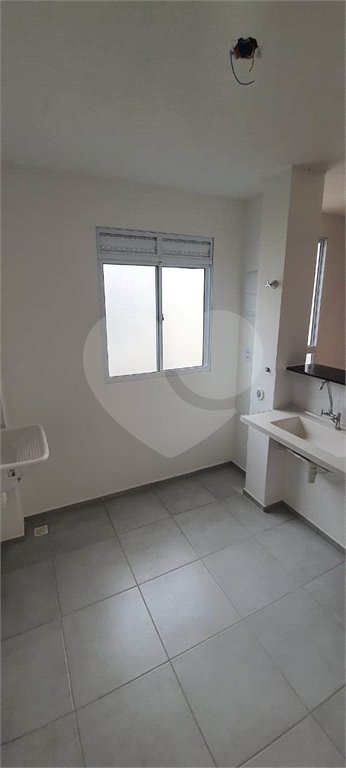 Apartamento no Condomínio Monte Athos.