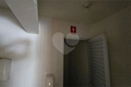 Salão 110m² comercial na Lucas Nogueira Garcez - Atibaia- SP