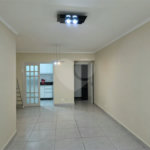 Apartamento com 2 Dormitórios , amplo com 77 metros e com vaga de garagem fixa