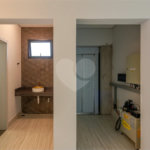 Casa à venda com 4 suítes no condomínio Vale da Santa Fé, Vinhedo - SP