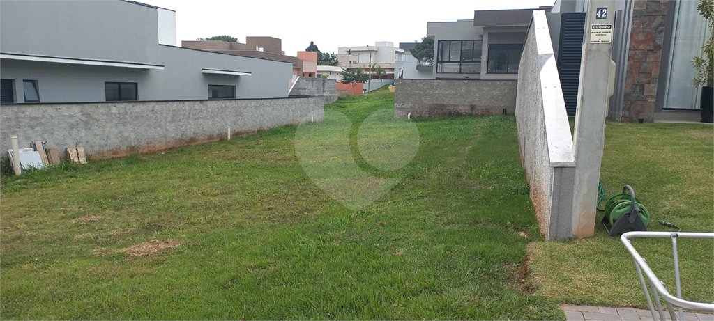 Terreno no Condomínio Santa Isabel II em Louveira