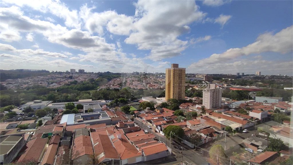 Vende-se apartamento no Edifício Residencial Flor do Ipê